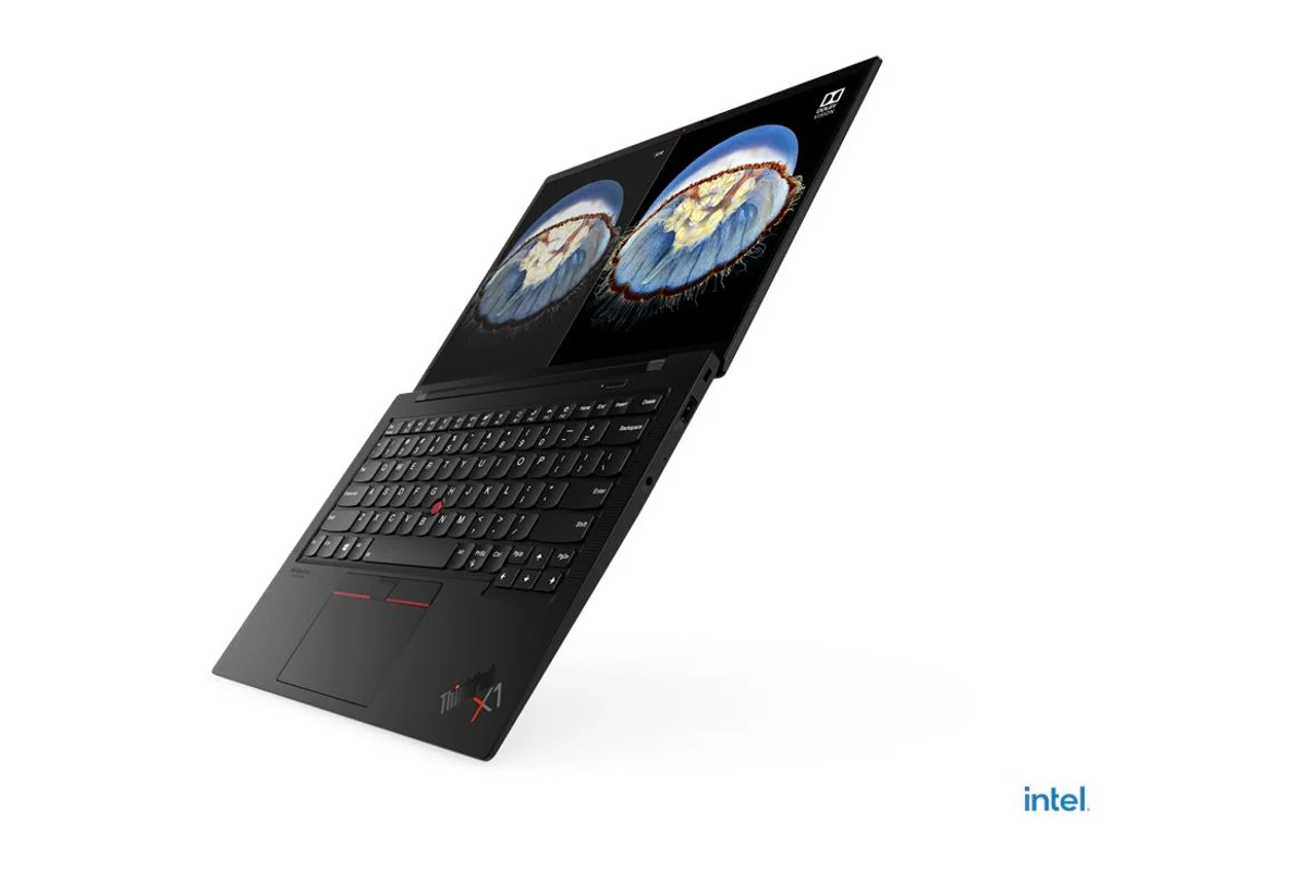 Referenční obrázek výrobce Lenovo ThinkPad X1 Carbon Gen 9 – pohled zepředu