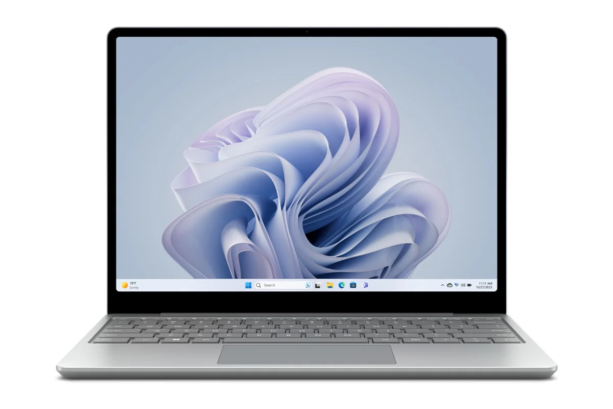 Referenční obrázek výrobce Microsoft Surface Laptop Go 3 – pohled zepředu